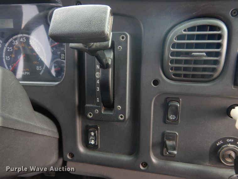 image for item GO9201 2008 Freightliner Saf-T-Liner C2  Thomas school bus