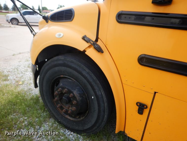 image for item GO9201 2008 Freightliner Saf-T-Liner C2  Thomas school bus