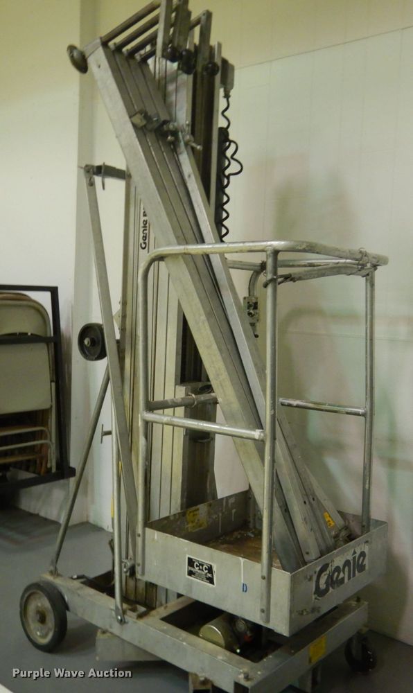 image for item GO9203 Genie PLC30DC  vertical lift