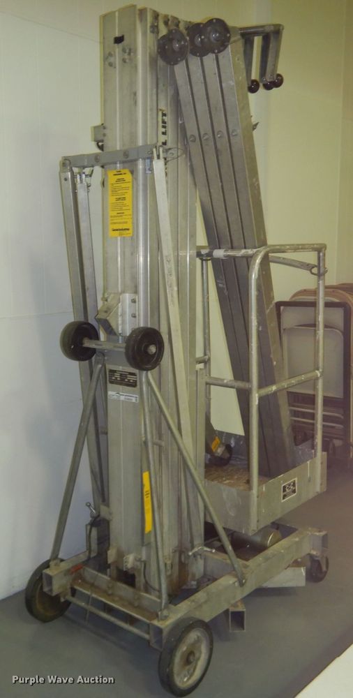 image for item GO9203 Genie PLC30DC  vertical lift
