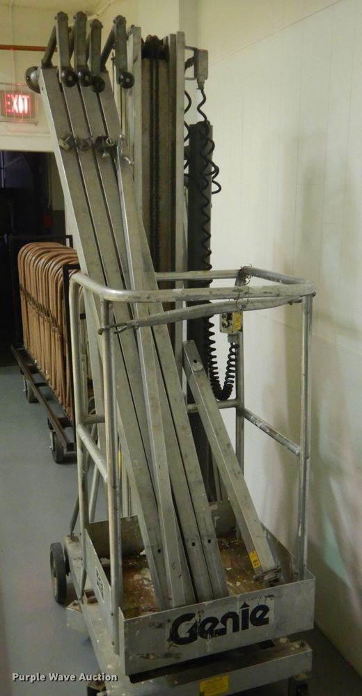 image for item GO9203 Genie PLC30DC  vertical lift