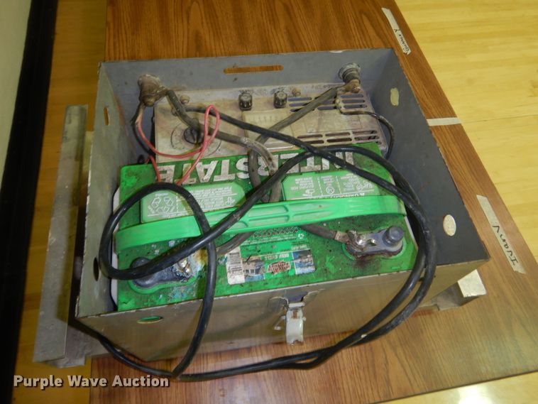 image for item GO9203 Genie PLC30DC  vertical lift