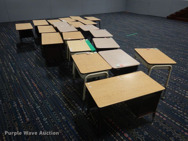 image for item GO9206 (21) desks