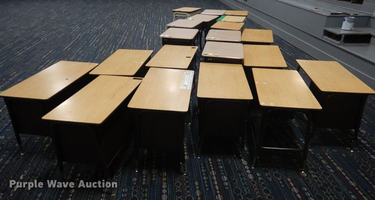 image for item GO9206 (21) desks