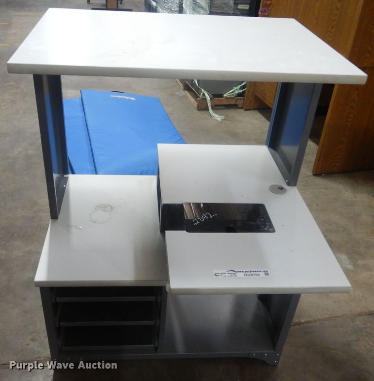 image for item GO9784 Workstation