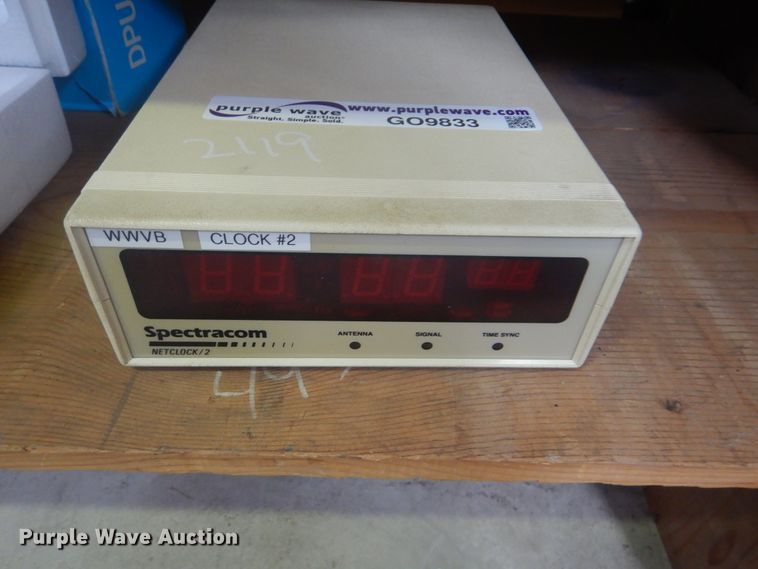image for item GO9833 Spectracom Netclock 2 clock