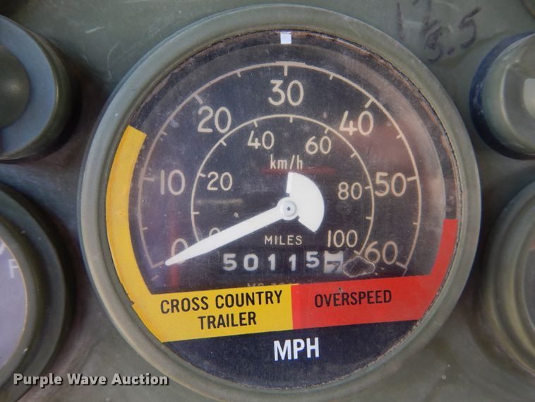 image for item GU9979 1990 Am General M998  Humvee SUV