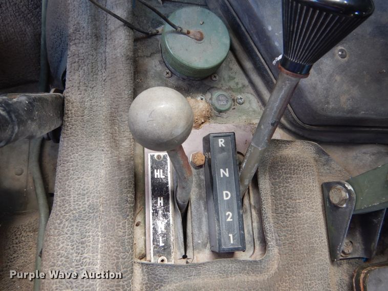 image for item GU9979 1990 Am General M998  Humvee SUV