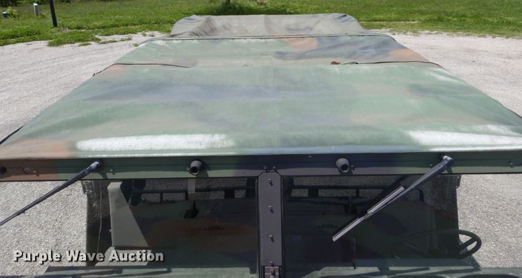 image for item GU9979 1990 Am General M998  Humvee SUV