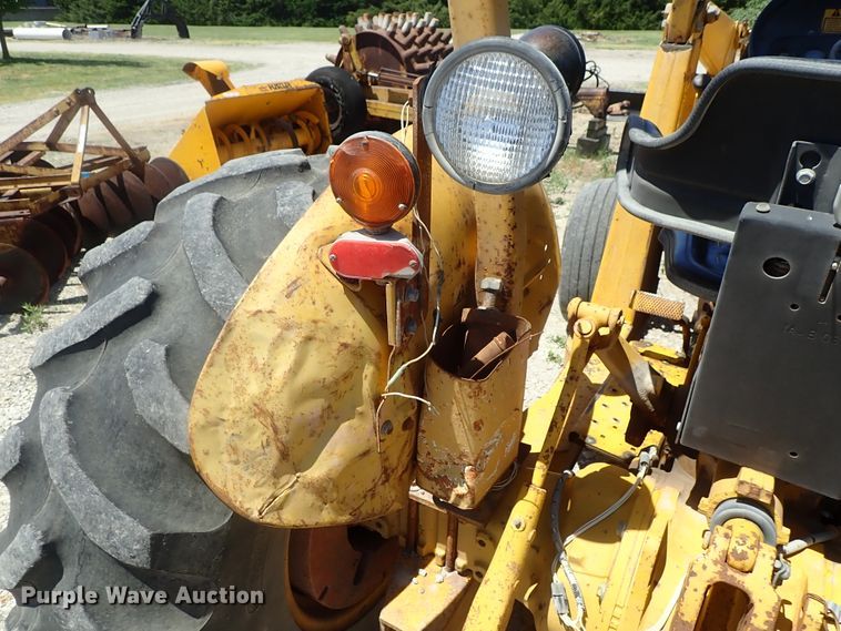 image for item GX9587 1985 Massey-Ferguson 40B  tractor