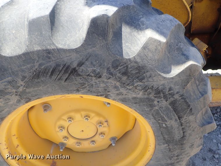 image for item GX9587 1985 Massey-Ferguson 40B  tractor