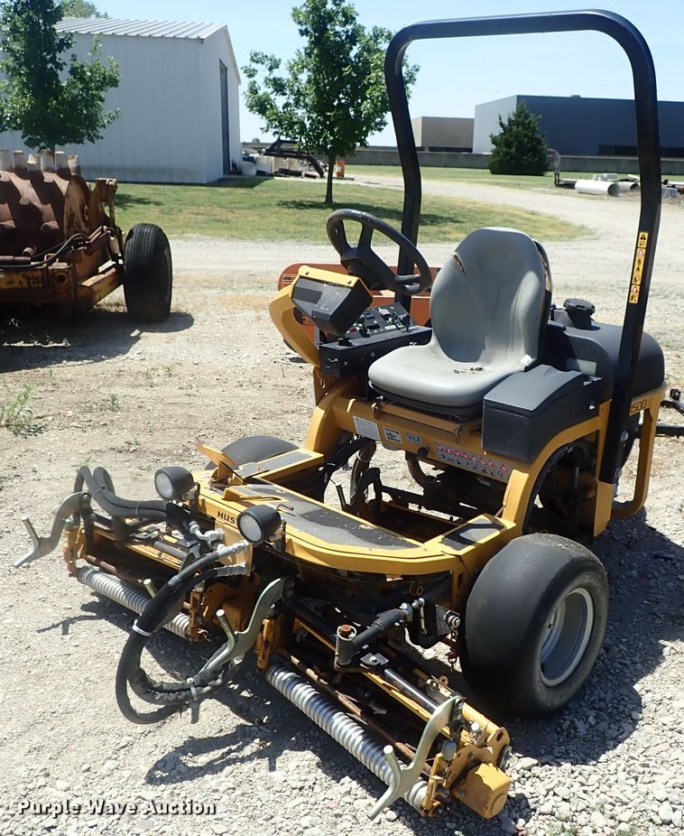 image for item GX9594 Hustler 1500 greensmower