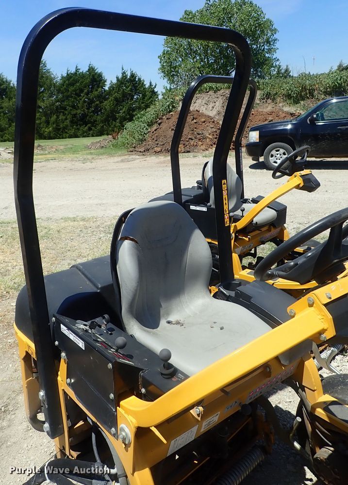 image for item GX9594 Hustler 1500 greensmower