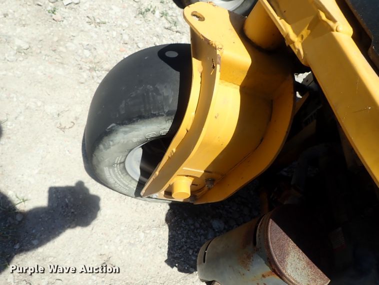 image for item GX9594 Hustler 1500 greensmower