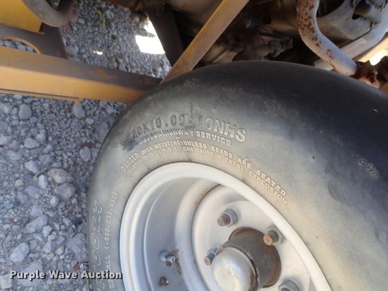 image for item GX9594 Hustler 1500 greensmower