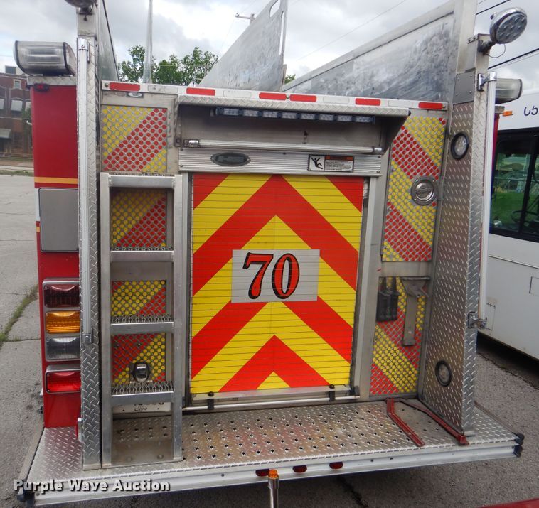 image for item GY9836 1998 Emergency One pumper fire truck