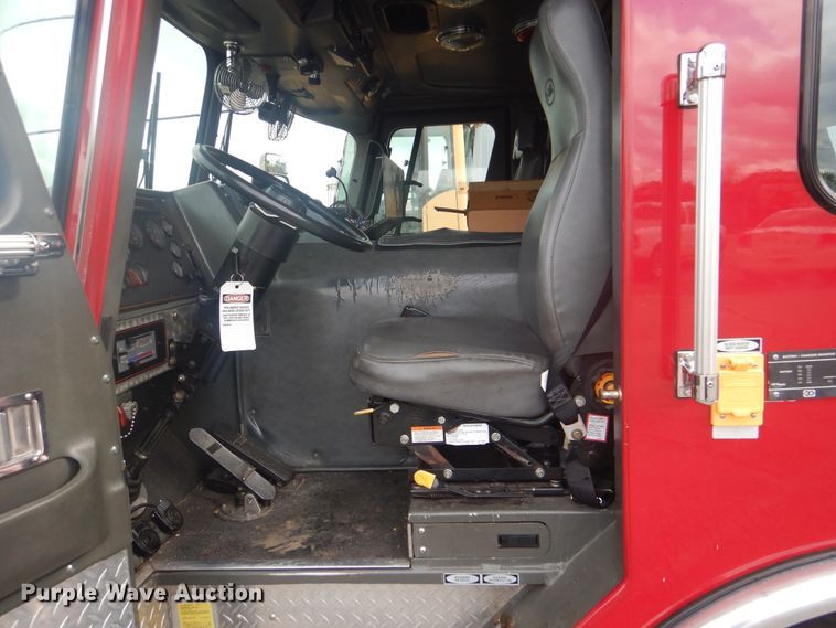 image for item GY9836 1998 Emergency One pumper fire truck