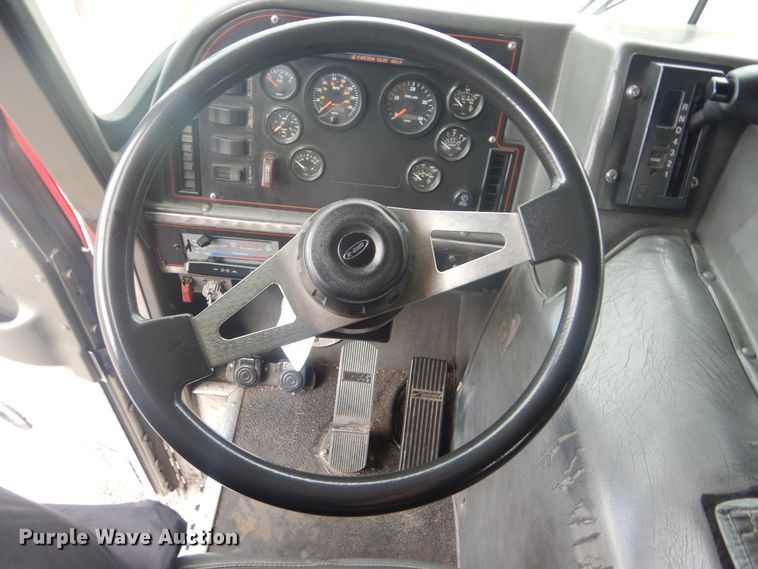 image for item GY9836 1998 Emergency One pumper fire truck