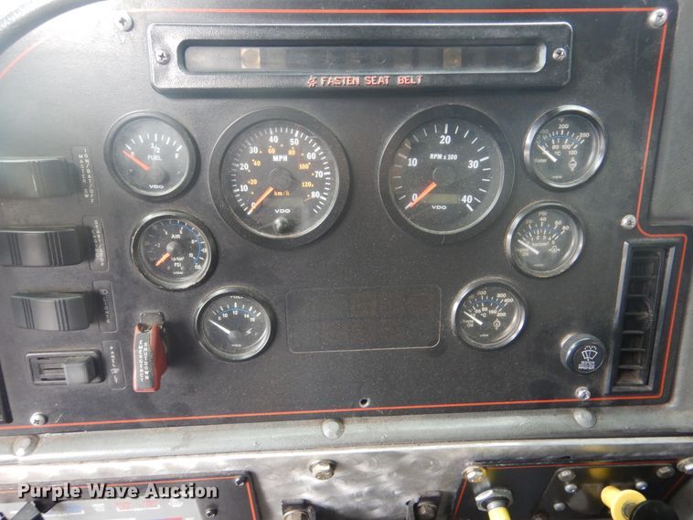 image for item GY9836 1998 Emergency One pumper fire truck