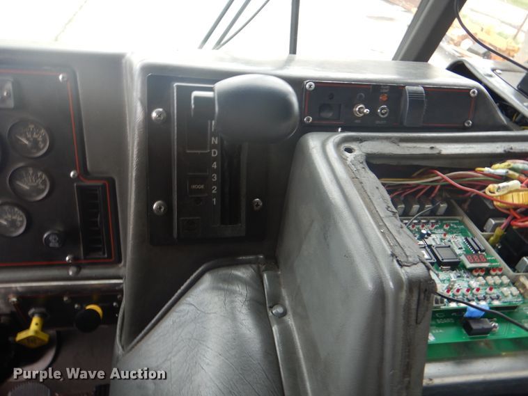 image for item GY9836 1998 Emergency One pumper fire truck