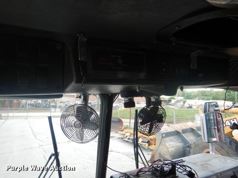 image for item GY9836 1998 Emergency One pumper fire truck