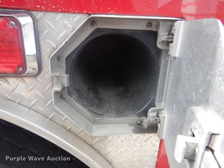 image for item GY9836 1998 Emergency One pumper fire truck