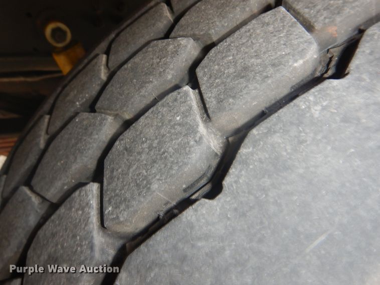 image for item GY9836 1998 Emergency One pumper fire truck