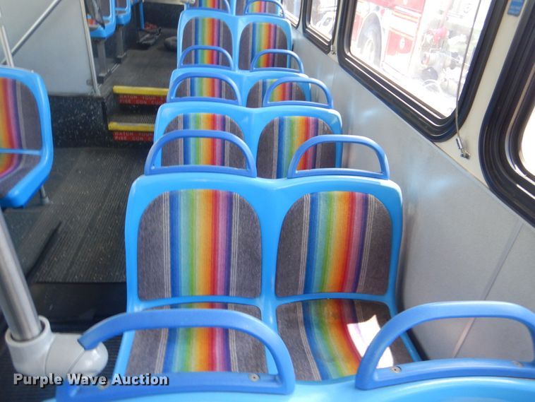 image for item GY9959 2004 Gillig  shuttle bus