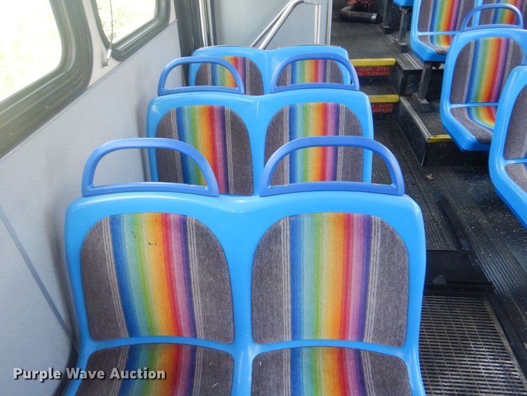 image for item GY9959 2004 Gillig  shuttle bus