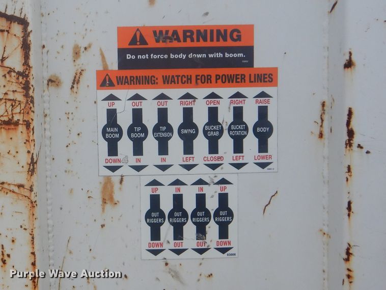 image for item GY9961 2013 International DuraStar 4300M7  flatbed truck