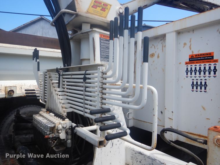 image for item GY9961 2013 International DuraStar 4300M7  flatbed truck