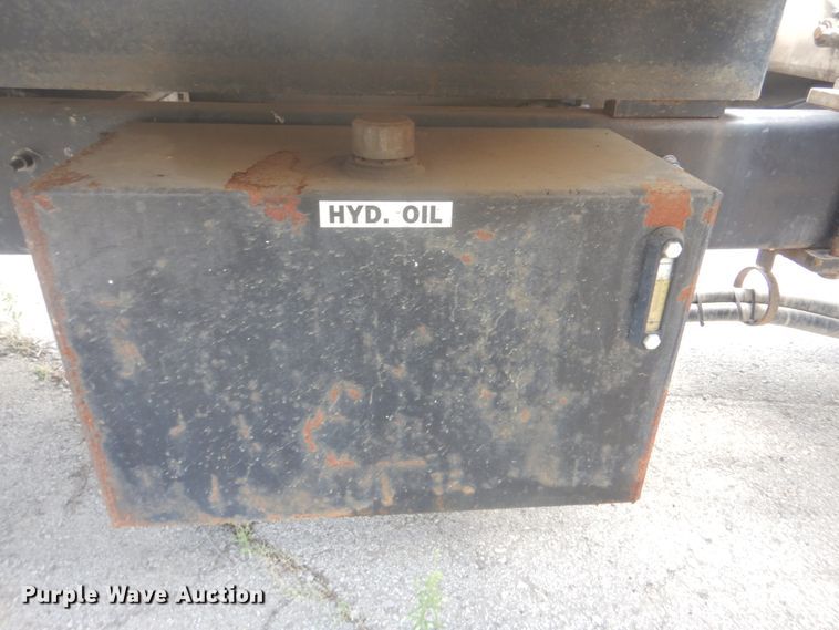 image for item GY9961 2013 International DuraStar 4300M7  flatbed truck