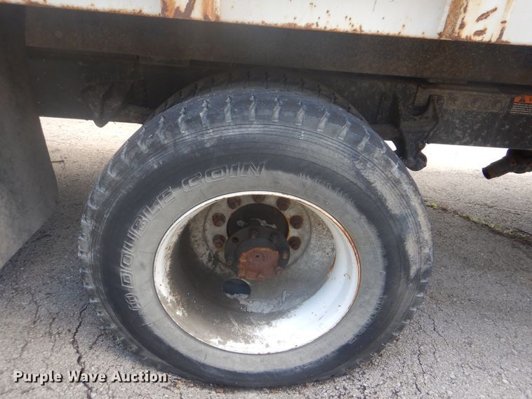 image for item GY9961 2013 International DuraStar 4300M7  flatbed truck