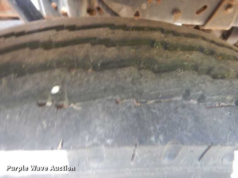 image for item GY9963 1992 Ford Cargo 7000  flatbed truck