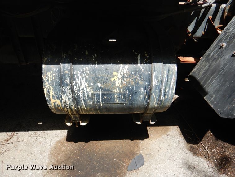 image for item GY9963 1992 Ford Cargo 7000  flatbed truck