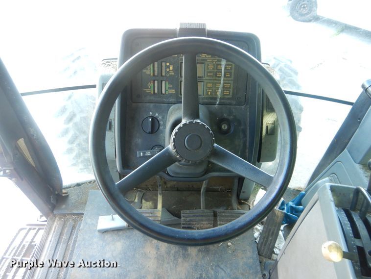 image for item GY9966 1998 Case IH 8920  tractor