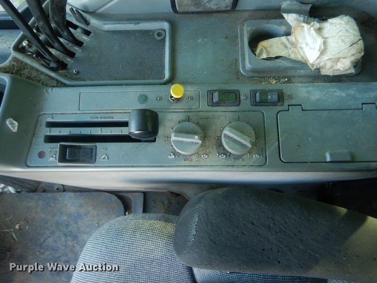 image for item GY9966 1998 Case IH 8920  tractor