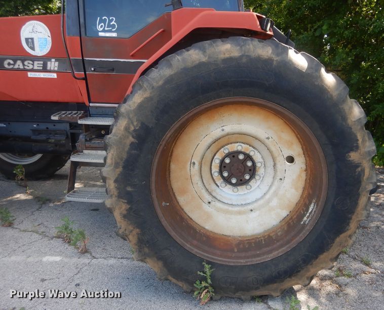 image for item GY9966 1998 Case IH 8920  tractor