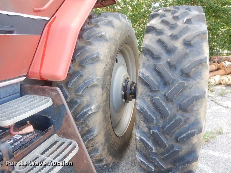 image for item GY9966 1998 Case IH 8920  tractor