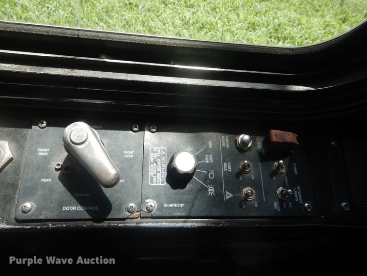 image for item GY9993 2004 Gillig  shuttle bus