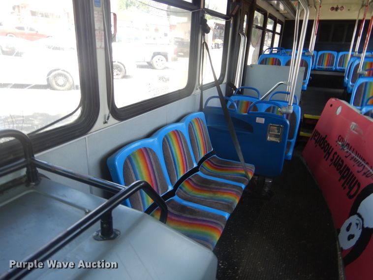 image for item GY9993 2004 Gillig  shuttle bus