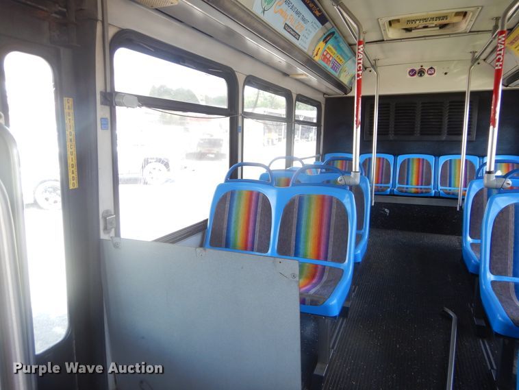 image for item GY9993 2004 Gillig  shuttle bus