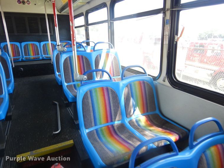 image for item GY9993 2004 Gillig  shuttle bus