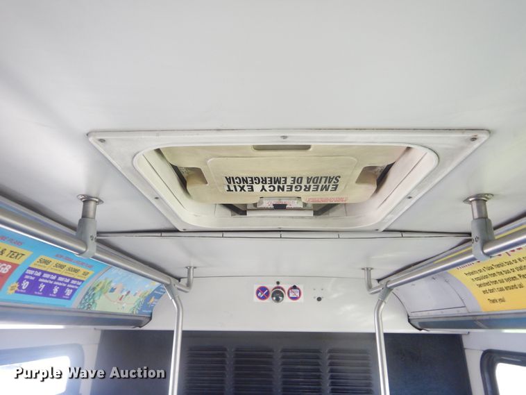 image for item GY9993 2004 Gillig  shuttle bus