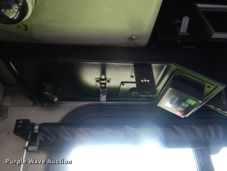 image for item GY9993 2004 Gillig  shuttle bus