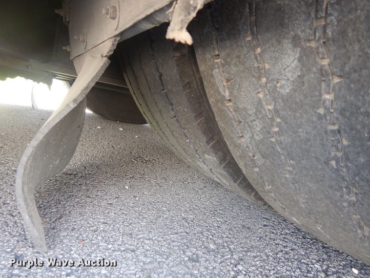 image for item GY9993 2004 Gillig  shuttle bus