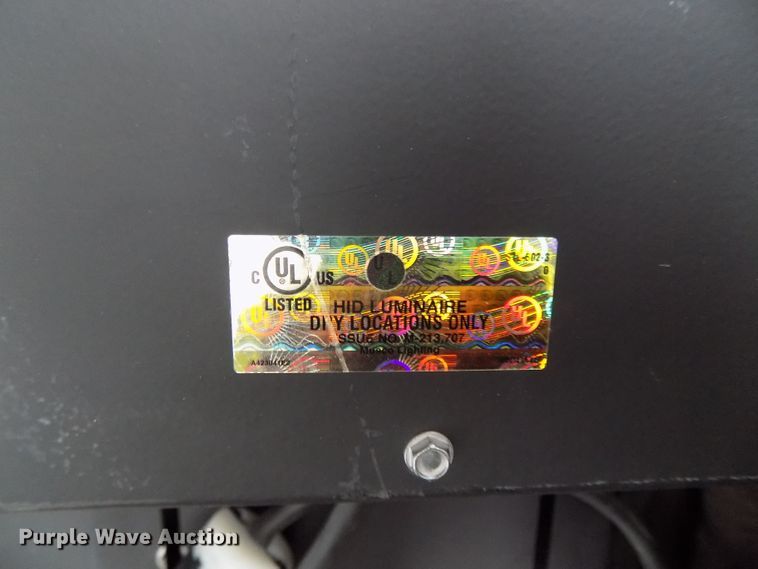 image for item H1480 (16) 2013 Musco Show Light green indoor lighting