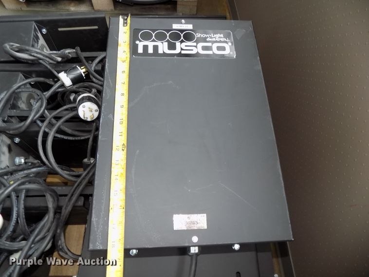 image for item H1481 (16) 2013 Musco Show Light green indoor lighting