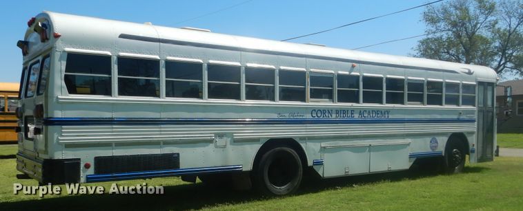 image for item HS9600 1998 Blue Bird TC2000  school bus