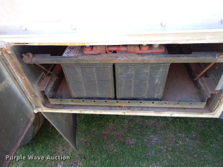 image for item HS9600 1998 Blue Bird TC2000  school bus